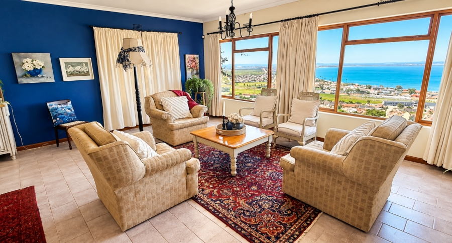 4 Bedroom Property for Sale in Saldanha Heights Western Cape